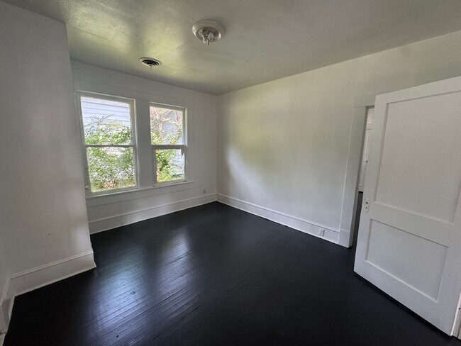 Foto del edificio - Cozy 3 Bed Home