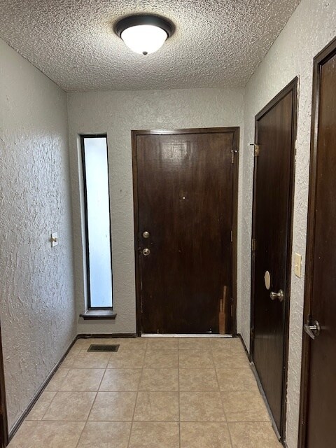 Foto del edificio - 6816 Bear Canyon Dr