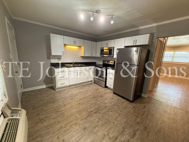 Building Photo - Sterling Pointe Apartments – Updated 2 Bedroom Living in West End Winston-Salem