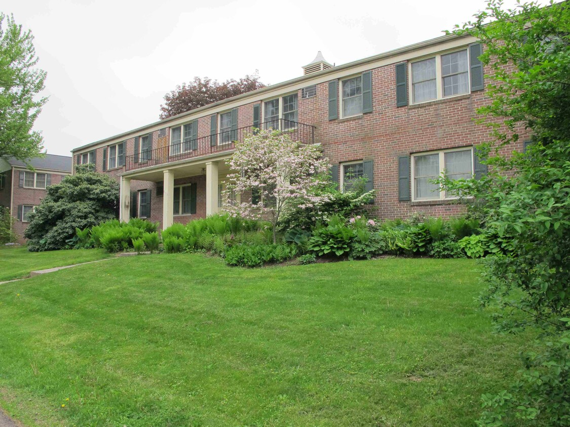 Foto principal - 605 Maple St