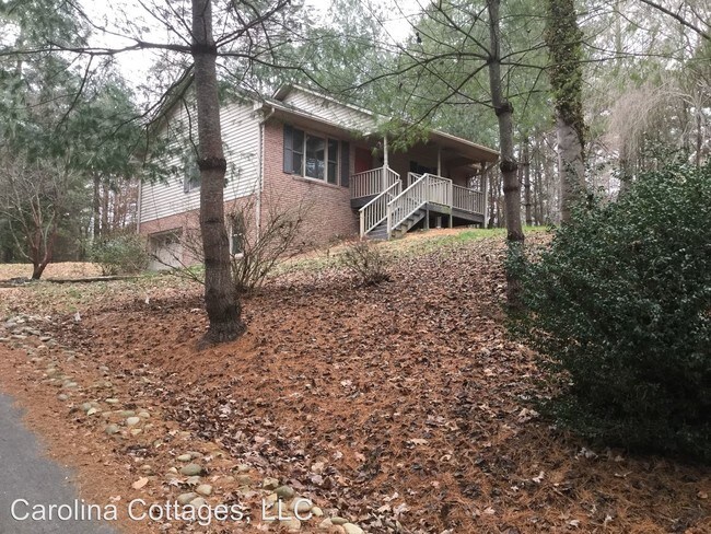 Building Photo - 205 Pine Berry Cir