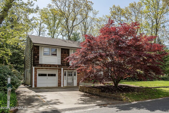 Building Photo - 706 Hillside Ave