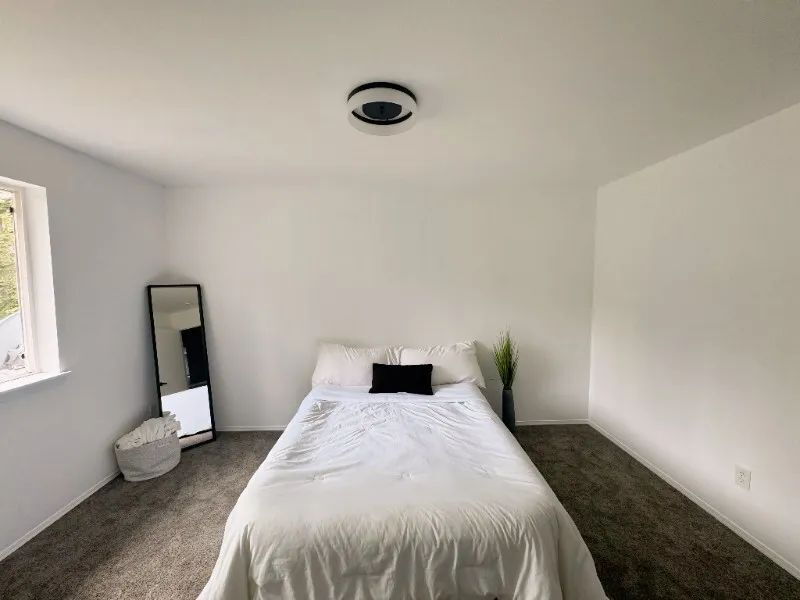 Foto del edificio - Bedroom for Rent in a 3 bedroom home