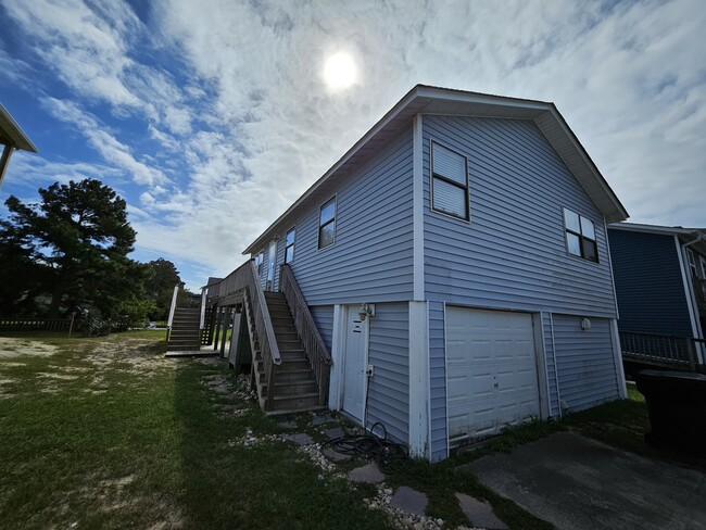 Building Photo - 110 Knight Ct