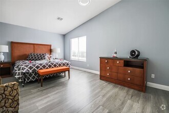 Building Photo - 3833 Via Lucia Dr