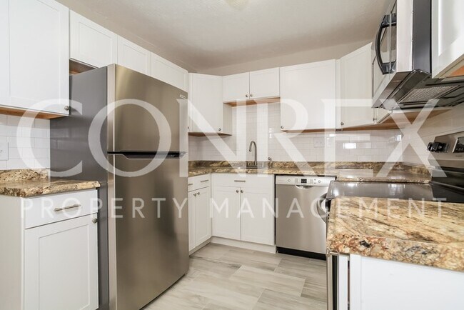 Foto del edificio - Beautiful 4 Bedroom