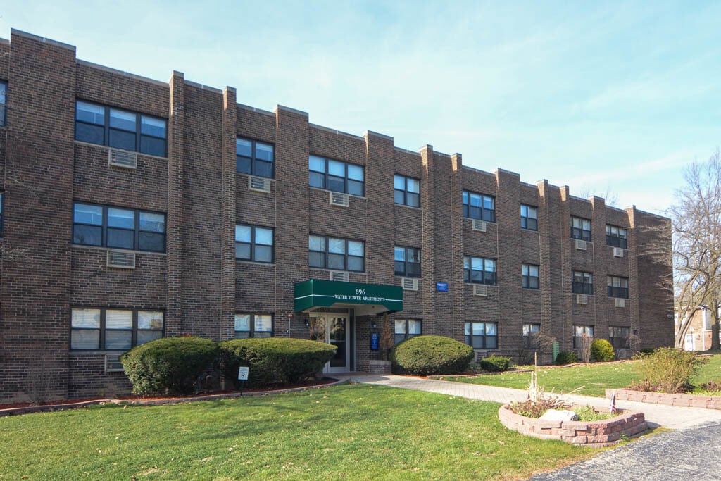 696696 Elm Pl Unit D701, Highland Park, IL 60035 Condo for Rent in