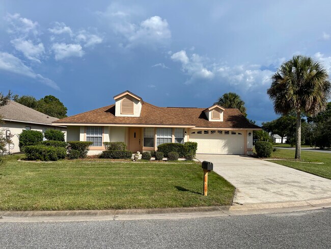 Building Photo - 2011 Beaver Creek Dr