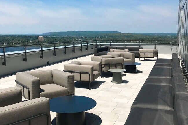 Terrasse sur le toit - The Dale