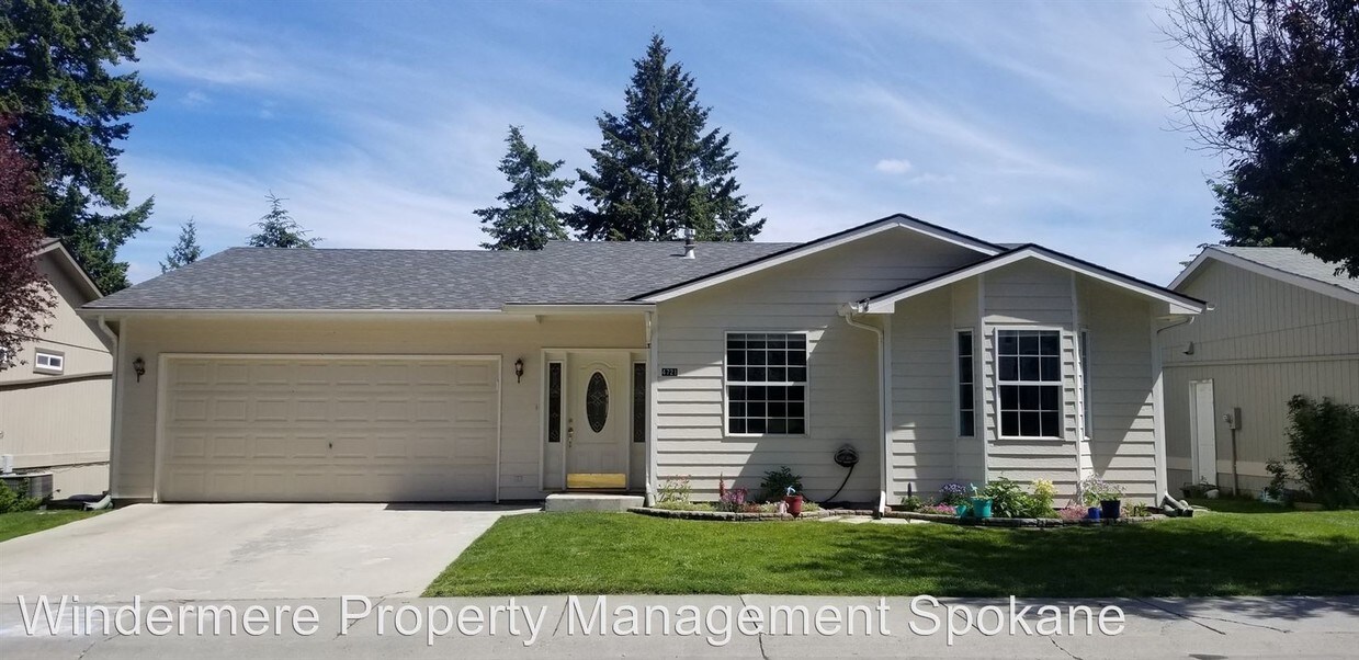 Foto principal - 4 br, 3 bath House - 4721 S Keyes CT