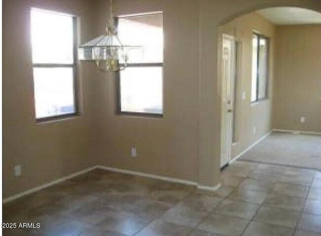 Foto del edificio - 8402 S 48th Ln