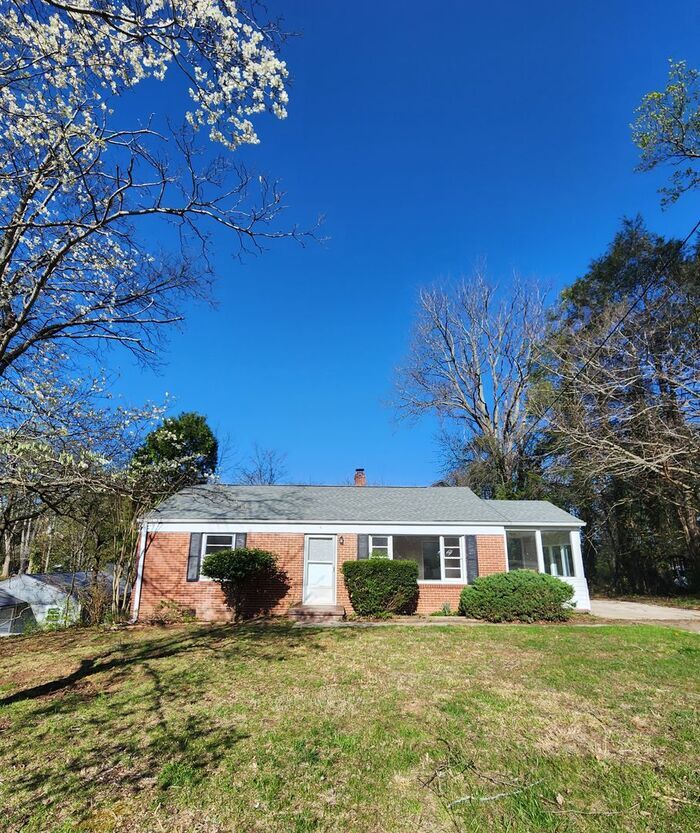 Primary Photo - Asheville Rental!