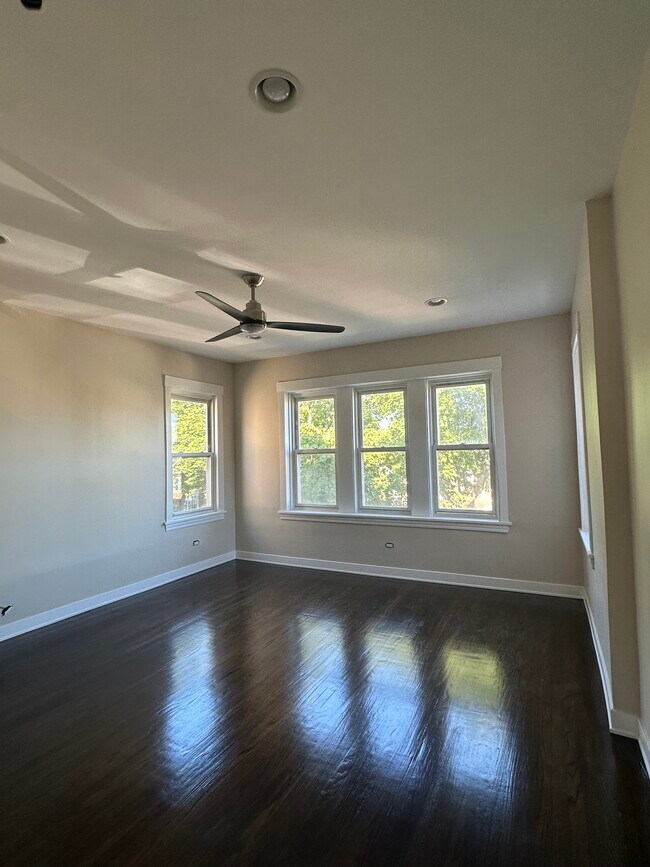 Foto del edificio - 1622 N Long Ave