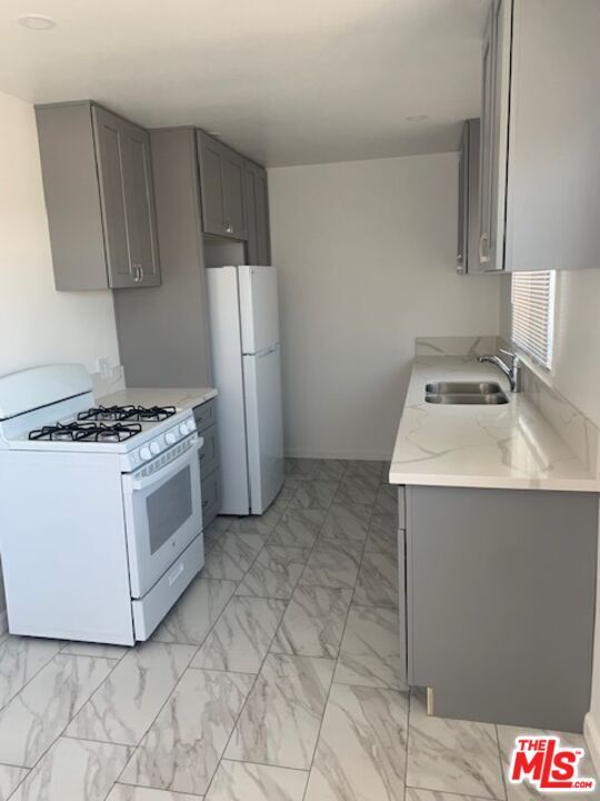 Foto del edificio - 4131 Palmwood Dr