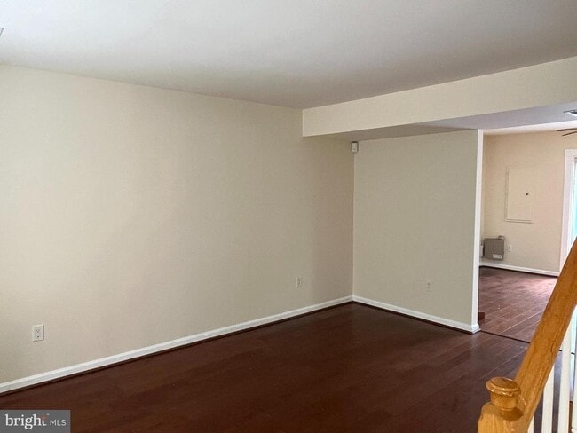 Building Photo - 874 Waterford Dr