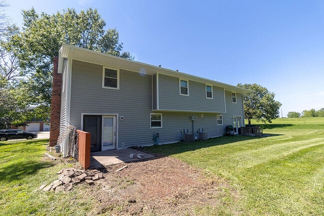 Building Photo - 3602 Hermitage Rd