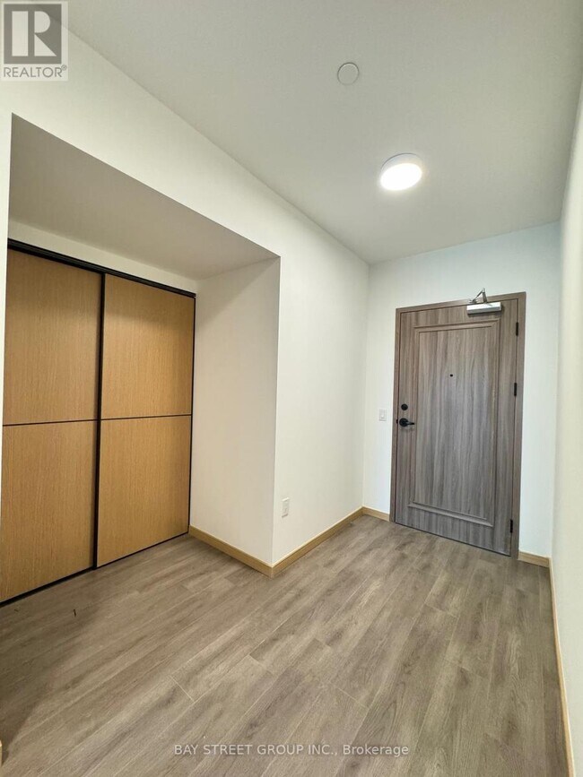 Photo du bâtiment - 3429-3429 Sheppard Ave E