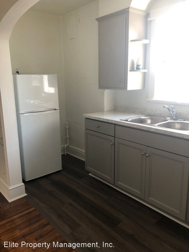 Foto del edificio - 1 br, 1 bath House - 547 W Market St. Unit 3