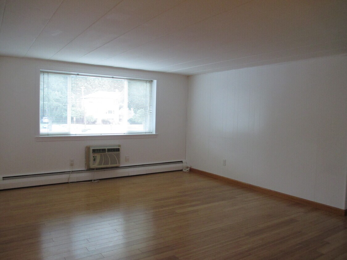 18 Nelson Dr Unit 2F, Randolph, MA 02368 Condo for Rent in Randolph