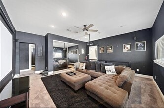 Building Photo - 2512 Leeland St