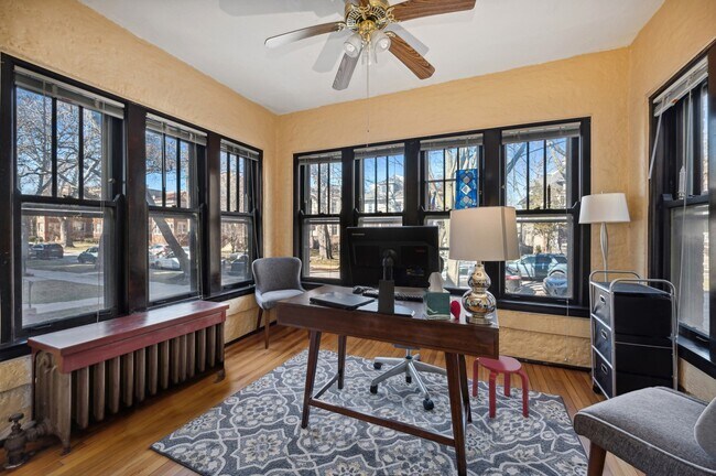 Foto del edificio - 1329 W Thorndale Ave
