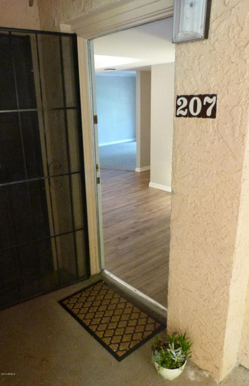 Building Photo - Upgraded One Bedroom- Will go FAST!  2nd floor unit with Washer and Dryer!!!  No neighbors direct...