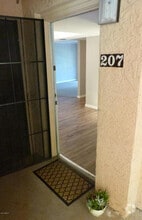 Building Photo - 3131 W Cochise Dr