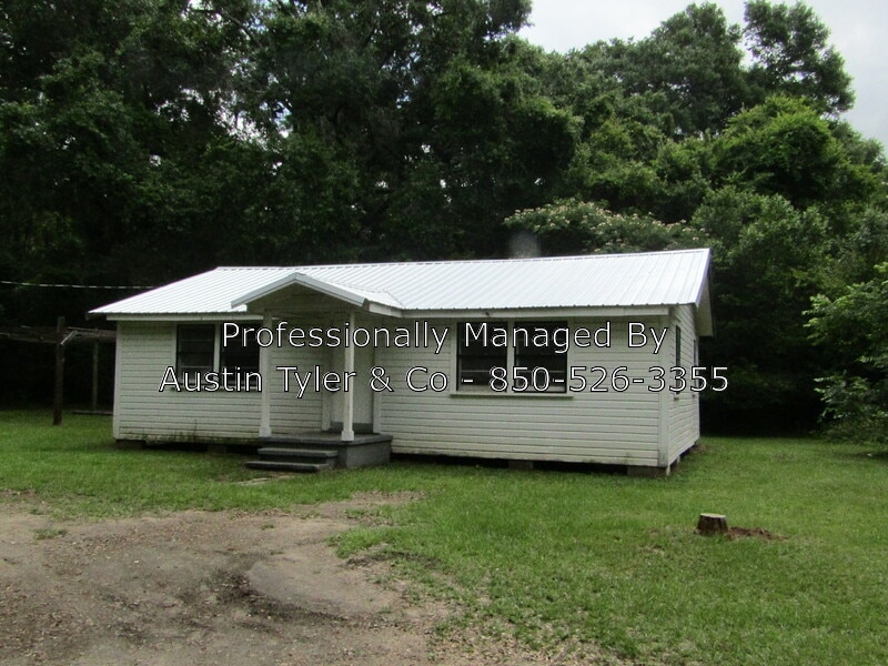 2180 Post Oak Ln, Marianna, FL 32448 House Rental in Marianna, FL