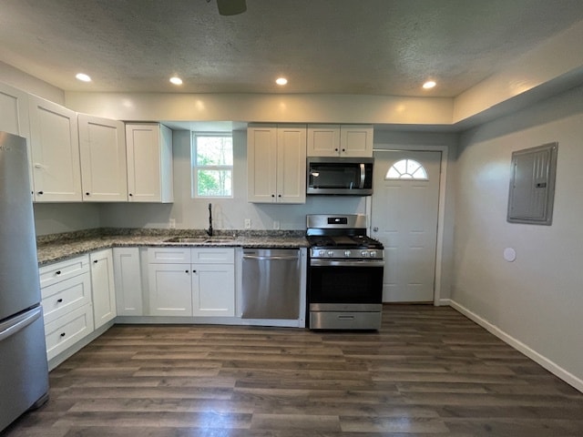 Foto del edificio - 809 S George Ave