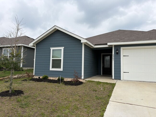 Building Photo - 4247 Possumhaw Dr