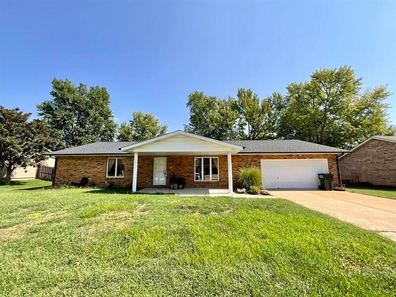 332 Flagstone Dr, Belleville, IL 62221 House Rental in Belleville, IL