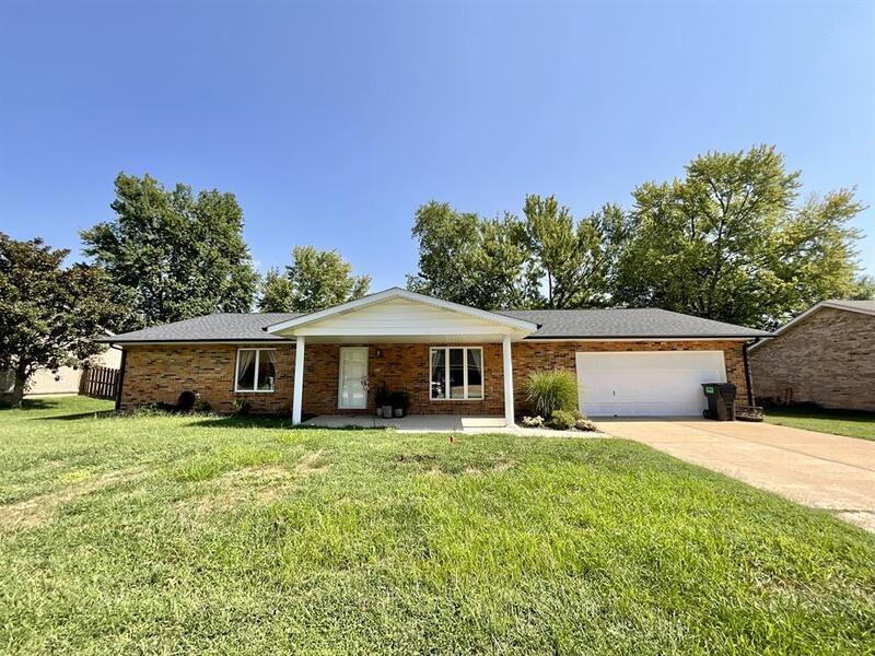 332 Flagstone Dr, Belleville, IL 62221 House Rental in Belleville, IL