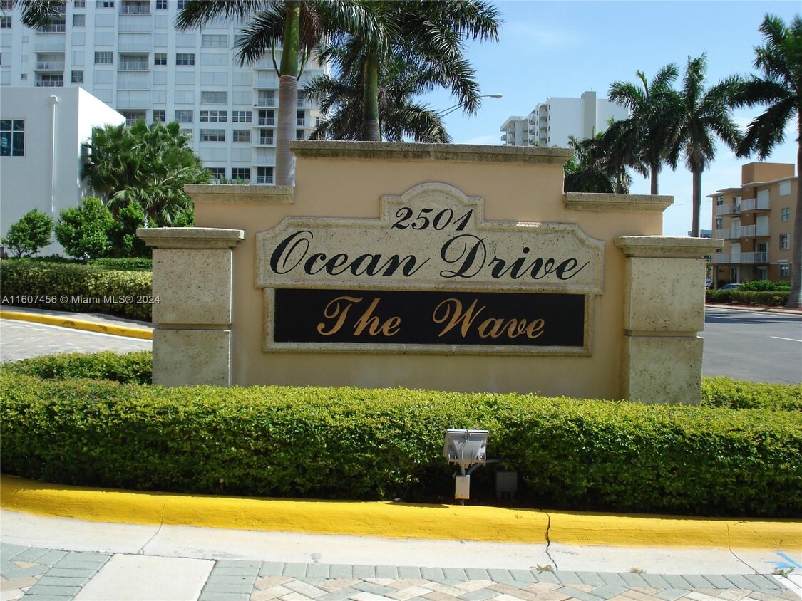 Foto principal - 2501 S Ocean Dr