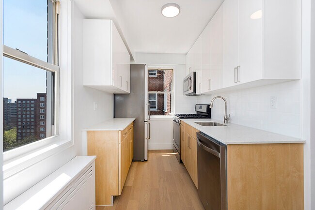 Foto del edificio - 30 W 141st St