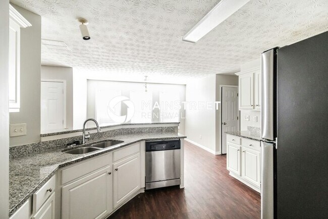 Foto del edificio - 4 Bedroom Pet-Friendly Home in Lithonia, GA with Main Street Renewal