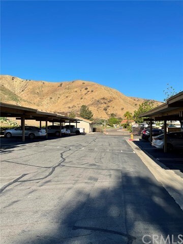 Foto del edificio - 5025 Twilight Canyon Rd