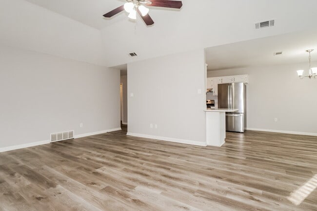 Building Photo - 7931 Claredale Dr