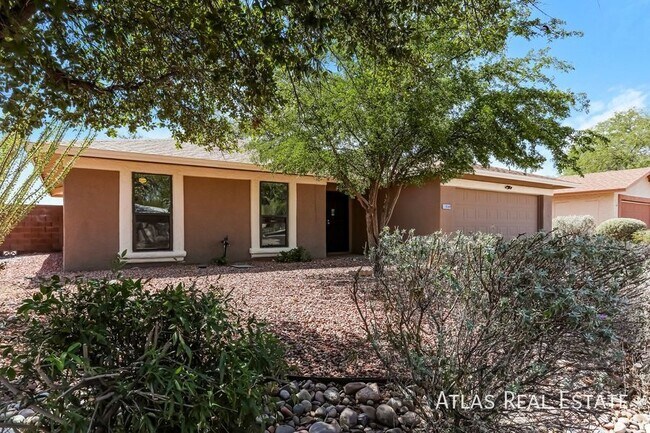 Building Photo - 6 WEEKS FREE RENT & $500 OFF  IF MOVED IN ...