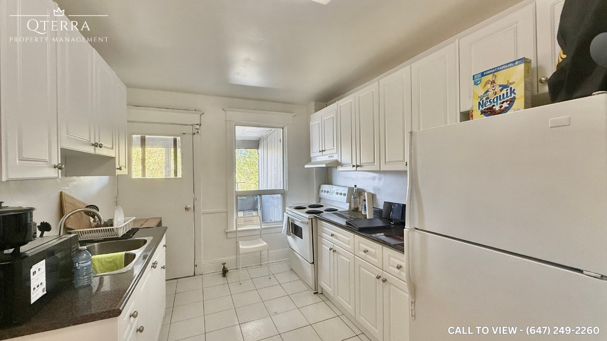 Photo principale - 938 Gerrard St E