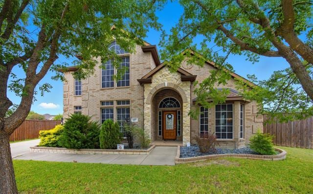 Building Photo - 607 Hilltop Dr