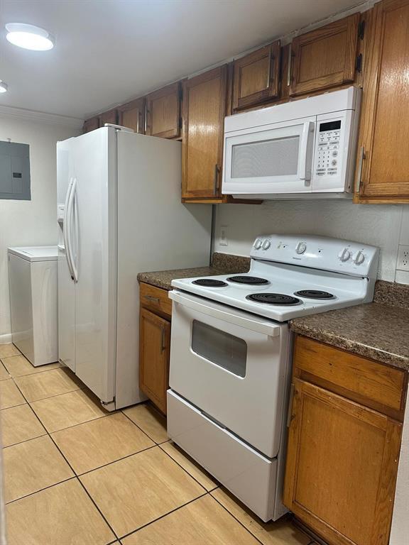 Building Photo - 4348 Aqua Vista Dr