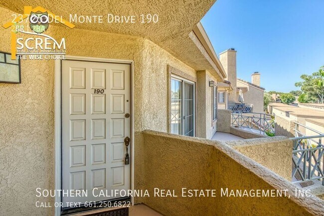 Building Photo - Upper Two Bedroom Santa Fe Condo in Valencia