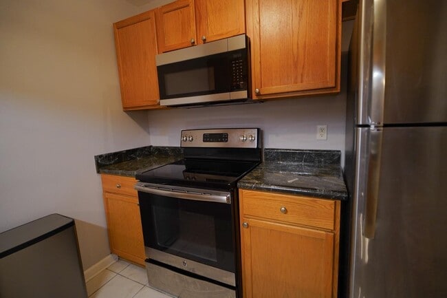 Foto del edificio - 2740 W Tharpe St