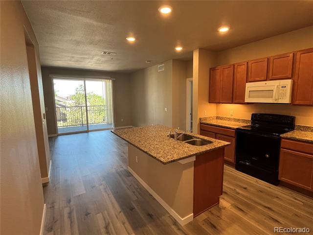 Foto del edificio - 14331 E Tennessee Ave