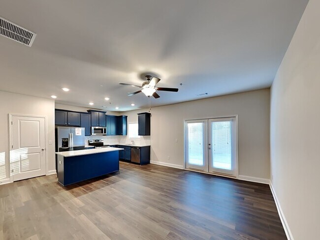 Foto del edificio - 121 Wayne Ln