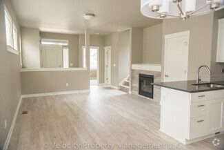 Building Photo - 3736 SW Coyote Ln