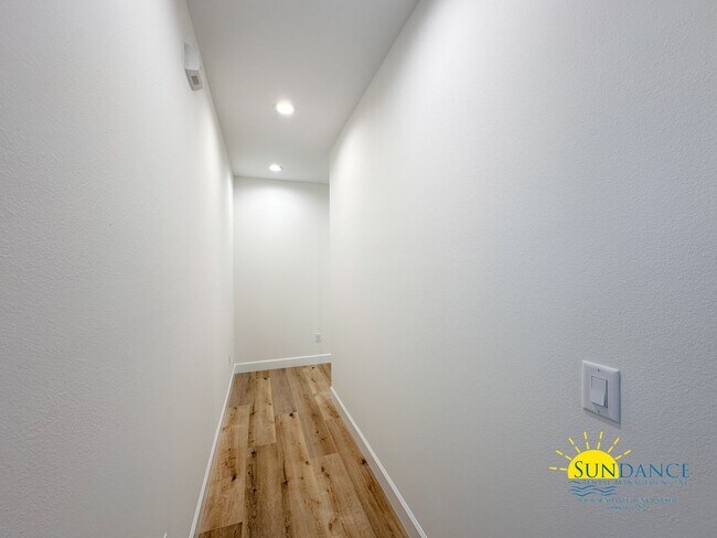 Foto del edificio - Newly Built 3-Bedroom Home with Private Baths & Fenced Yard!