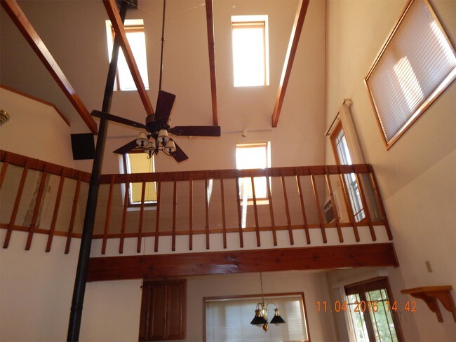 Foto del edificio - 24250 Oxbow Ln N