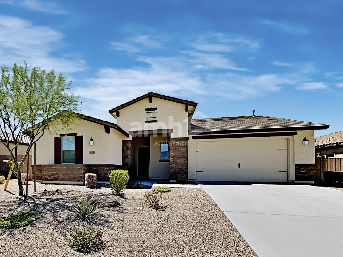 Foto principal - 18256 W Thunderhill Pl