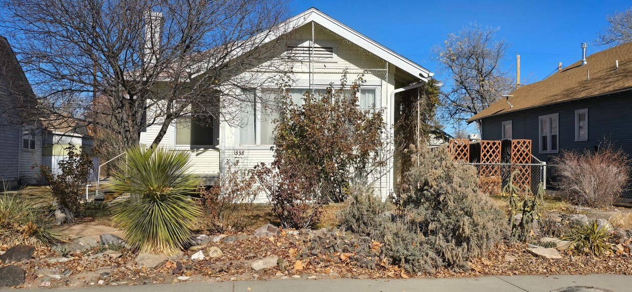 Primary Photo - Charming 2-Bedroom, 1.5-Bathroom Rental in...